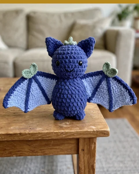 Blaubeer-Fledermaus Amigurumi häkeln