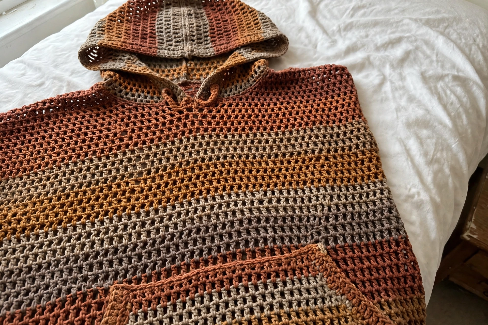 Detail am Mesh-Hoodie